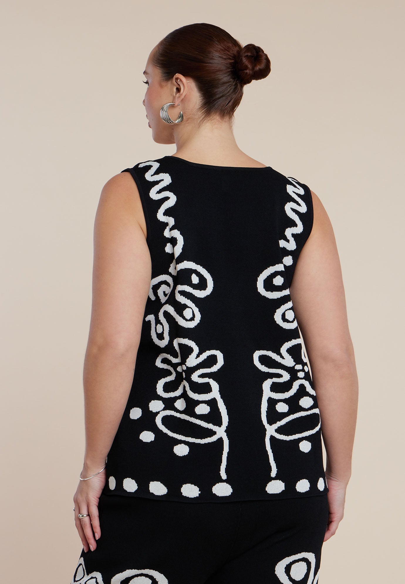 Intarsia Sweater Vest 7